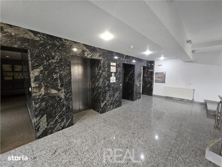 Spațiu comercial, de 100 mp, în Central