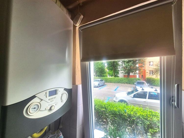 Apartament cu 2 camere semidecomandat în Vlahuță
