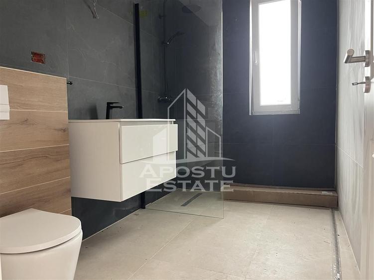 Duplex cu 5 camere cu Canalizare în Chișoda
