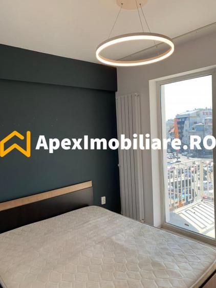 Apartament cu 3 camere semidecomandat în Romană
