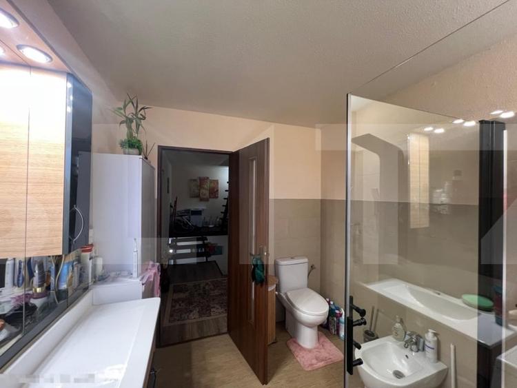 Duplex cu 8 camere cu Teren 797 Mp în Feleacu
