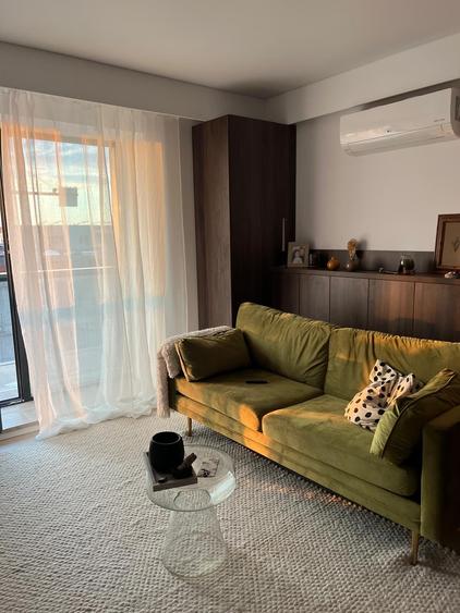 Apartament cu 2 camere semidecomandat, mobilat în Pipera