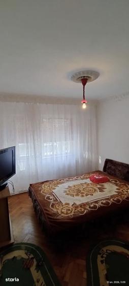 Apartament cu 2 camere decomandat în Barieră