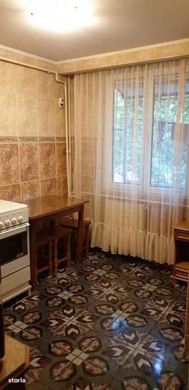 Apartament cu 2 camere decomandat în Valea Ialomiței