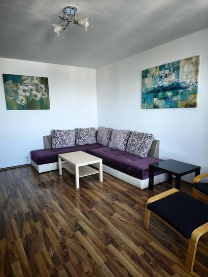 Apartament cu 2 camere decomandat în Spitalului