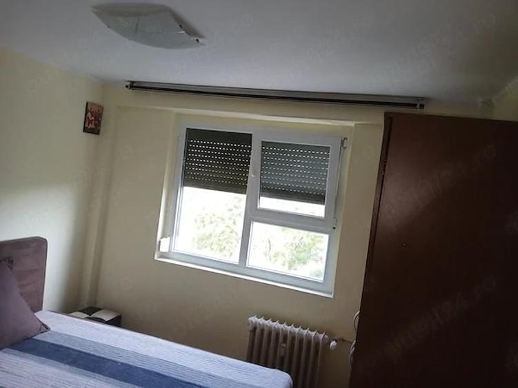 Inchiriez apartament 2 camere, decomandat,utilat, parcare 7 min Metrou Pia?a Sudului - 7