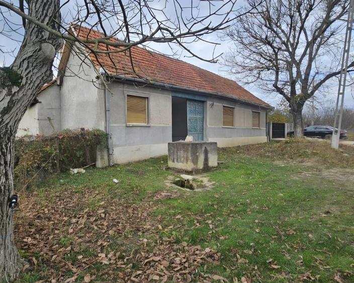 Casă cu 3 camere în Duleu