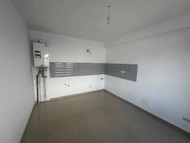 Casă individuală cu 3 camere cu Canalizare în Central