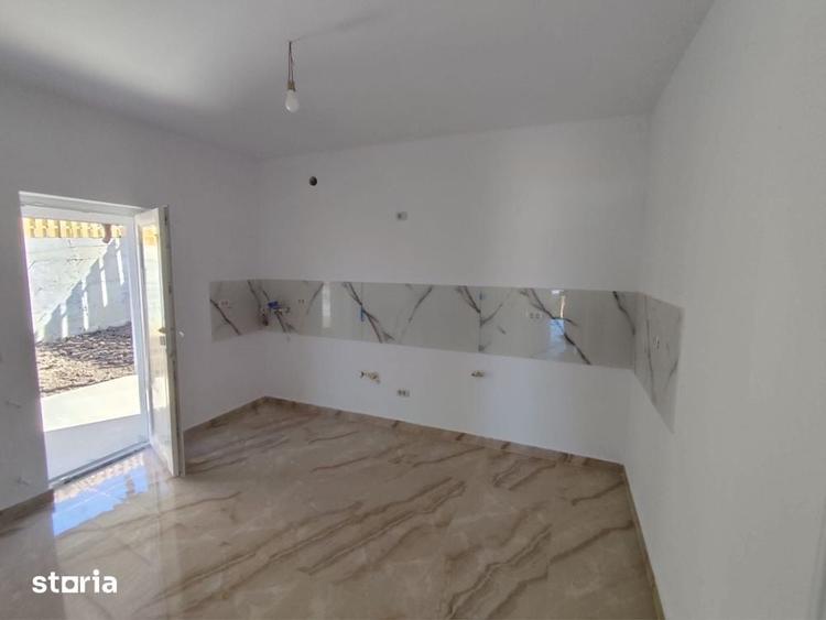 Casă cu 4 camere cu Teren 600 Mp în Valea Lupului