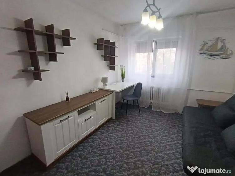 Garsonieră decomandată în Gară