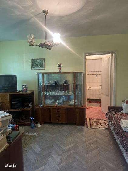 Campina - ap. 2 cam - parter - 48 mp - 55000 Euro/Neg. - 4