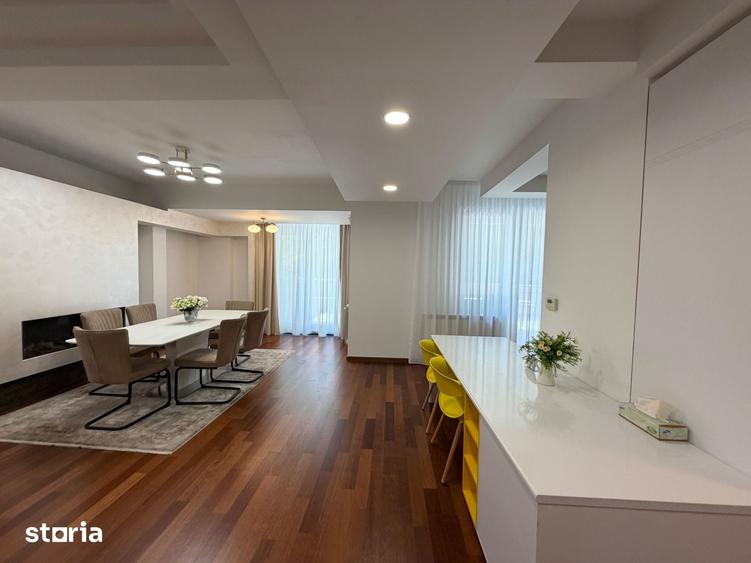 Apartament cu 4 camere în Herăstrău