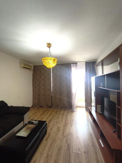 Apartament cu 2 camere decomandat în Vitan