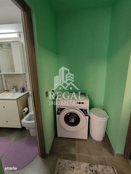 Apartament cu 2 camere semidecomandat în Micro 4