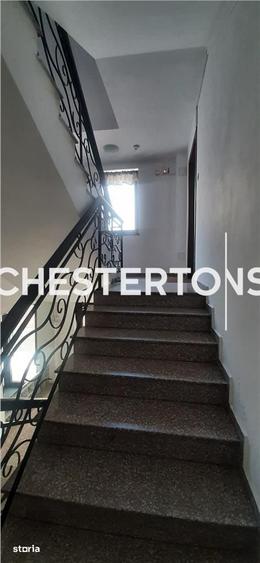 Apartament cu 4 camere semidecomandat în Cișmigiu