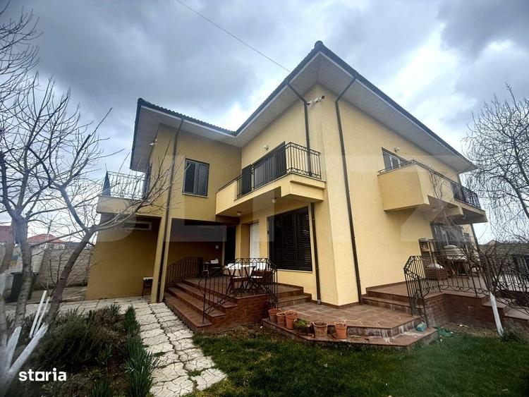 Casă cu 4 camere cu Teren 700 Mp în Central