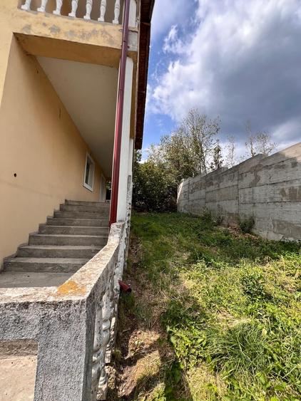 Casă individuală cu 6 camere cu Canalizare în Agrement Ostroveni