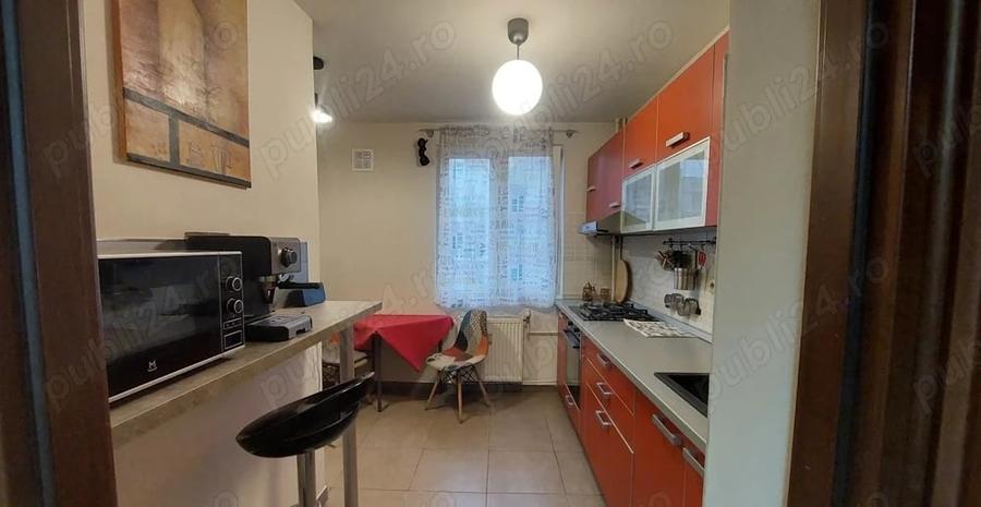 Apartament cu 3 camere decomandat, mobilat în Sălaj