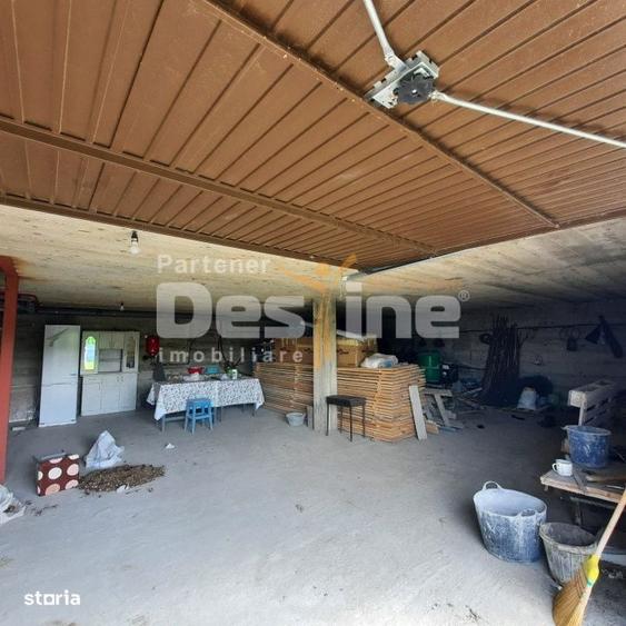 Casă cu 4 camere în Satu Nou