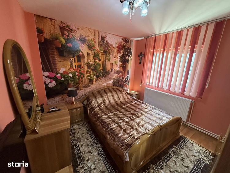 Apartament cu 3 camere decomandat, mobilat în Tomis Nord
