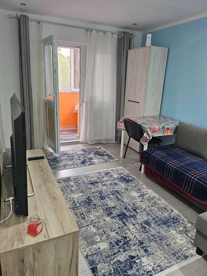 Garsonieră semidecomandată în Buziașului