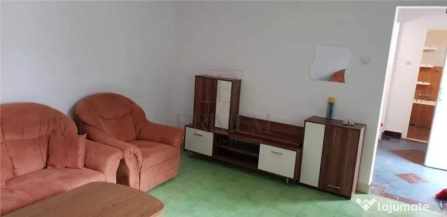 GIROCULUI, 2 CASE INTR-O SINGURA CURTE CU TEREN GENEROS - 1