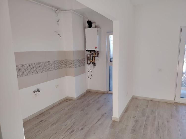Garsonieră decomandată în Soarelui