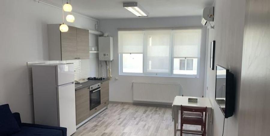 Apartament cu 2 camere semidecomandat, mobilat în Păcii