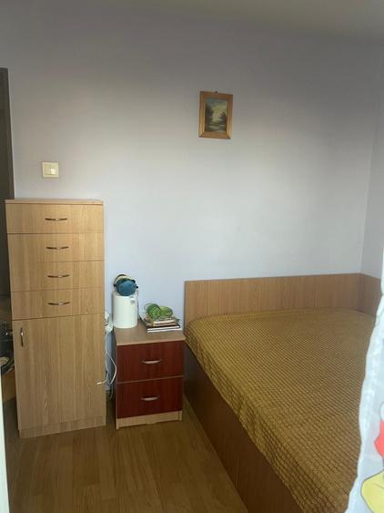 Apartament cu 2 camere semidecomandat în Berceni