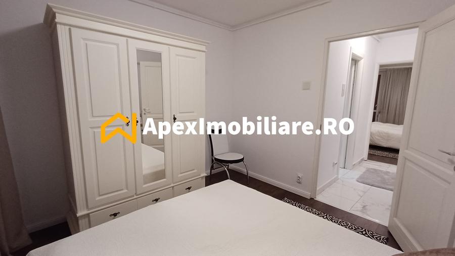 Apartament cu 3 camere semidecomandat, mobilat în Unirii