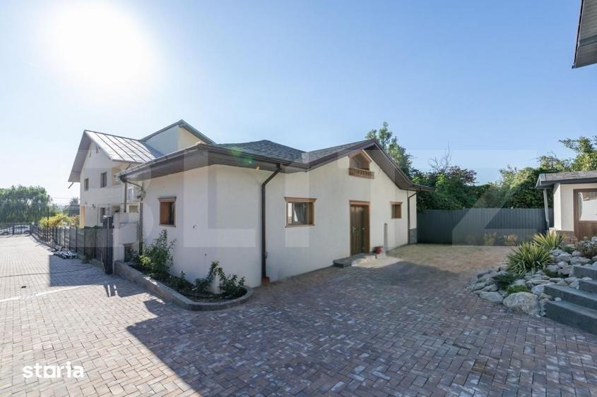 Casă cu 8 camere cu Teren 1600 Mp în Răzvad