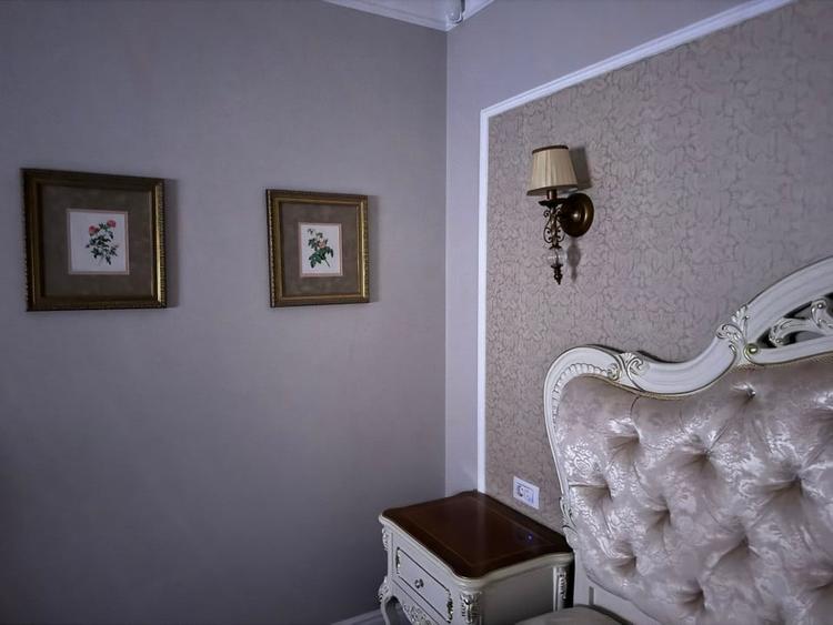 Casă individuală cu 7 camere cu Canalizare în Bucium