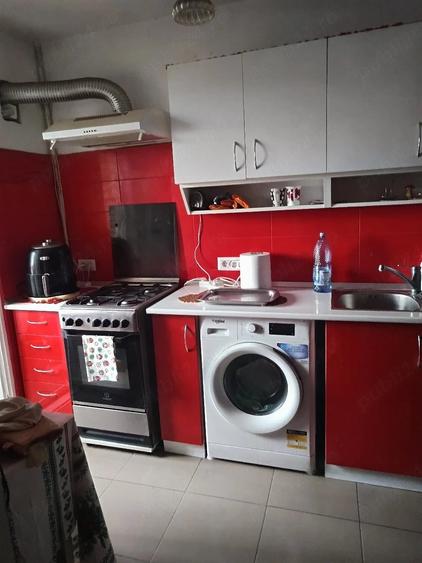 Apartament cu 2 camere semidecomandat în Titan