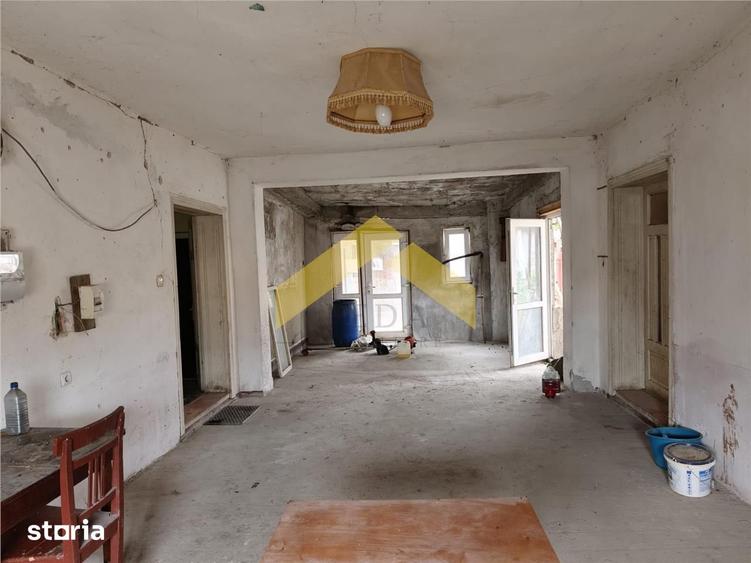 Casă cu 4 camere cu Teren 1199 Mp în Central