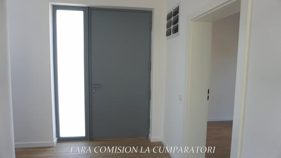 Duplex cu 4 camere cu Canalizare în Bujoreni