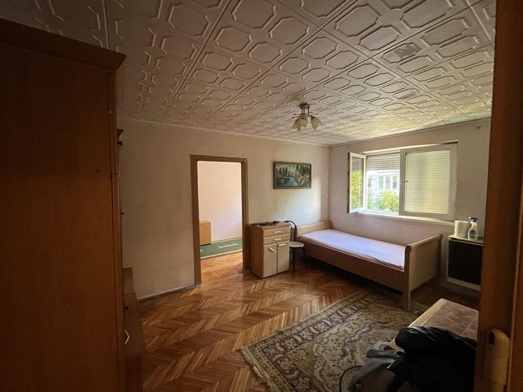 Apartament cu 2 camere nedecomandat în Central