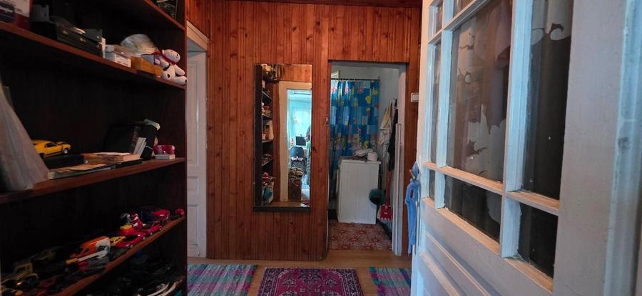 Casă cu 3 camere în Centura