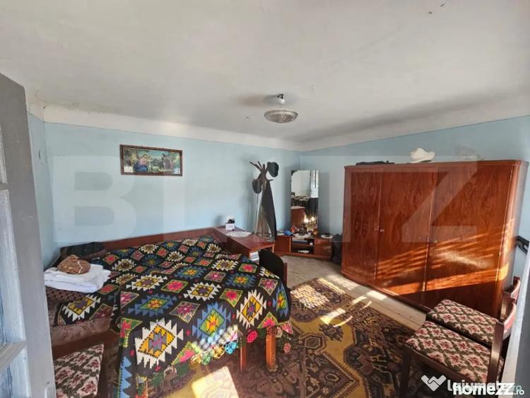 Casă cu 4 camere cu Teren 1000 Mp în Sâncel