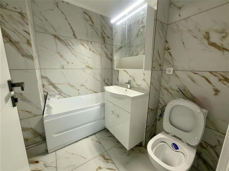 Apartament cu 3 camere decomandat, mobilat în Tătărași