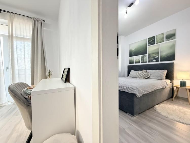 Apartament cu 2 camere decomandat, mobilat în Girocului