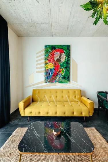 Apartament cu 2 camere semidecomandat, mobilat în Semicentral