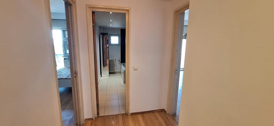 Apartament cu 3 camere decomandat în Cișmigiu