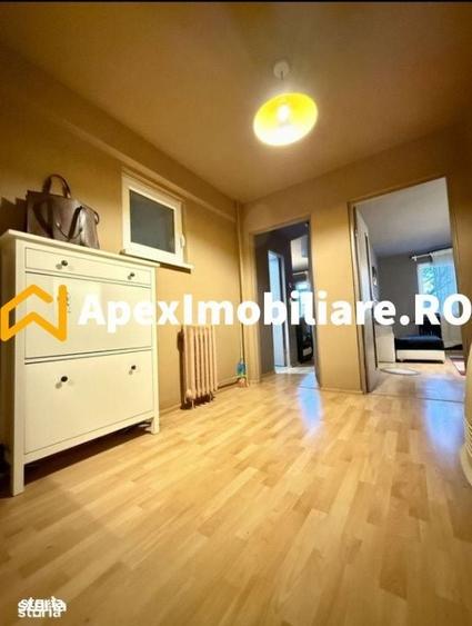 Apartament cu 4 camere decomandat, mobilat în Tei