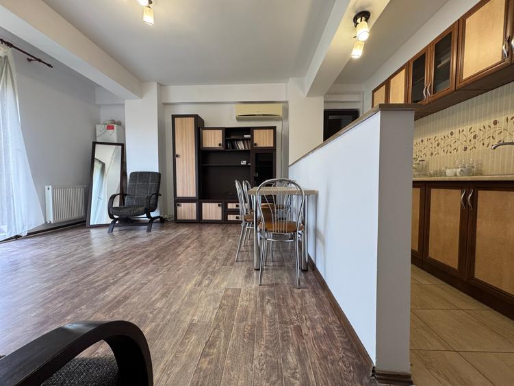Apartament cu 3 camere decomandat în Vitan Mall