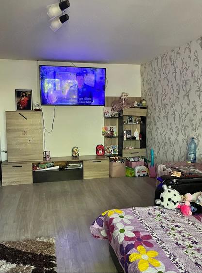 Casă cu 4 camere cu Teren 597 Mp în Central