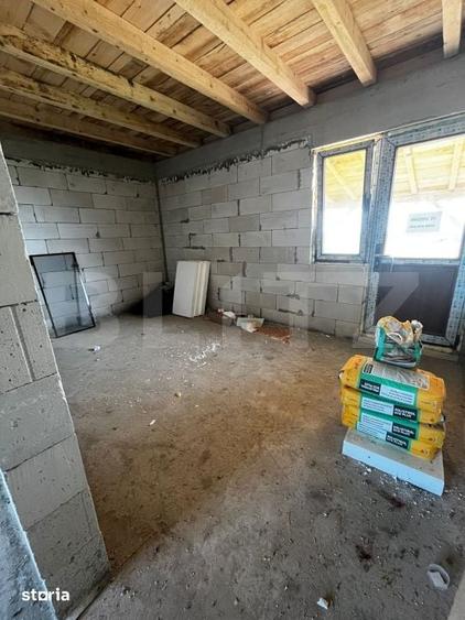 Casă cu 2 camere cu Teren 500 Mp în Piața Centrală