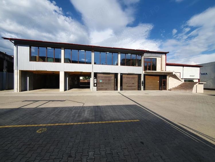 Spațiu comercial, de 400 mp, în Central