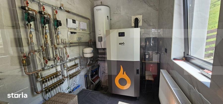 Casă cu 4 camere cu Teren 2908 Mp în Central