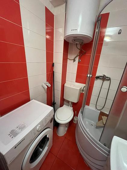 Garsonieră decomandată în UMT