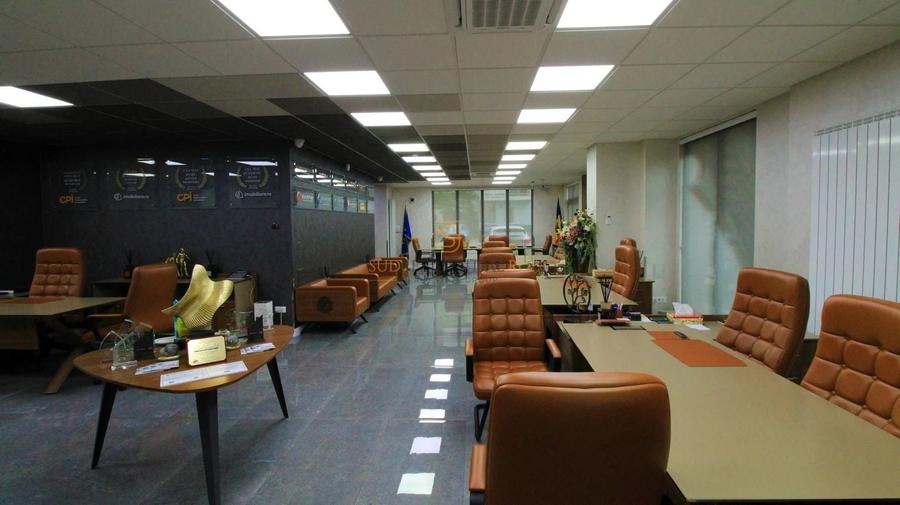 Spațiu comercial, de 257.51998901367 mp, în Berceni